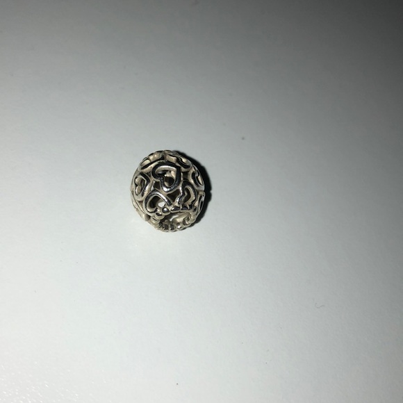 Pandora Circle Charm - Picture 3 of 3
